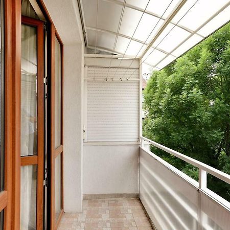 Spacious And Stylish Apartment In The Heart Of Sofia Plus Parking Exterior photo