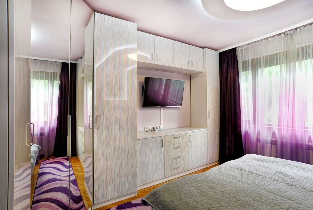 Spacious And Stylish Apartment In The Heart Of Sofia Plus Parking Exterior photo